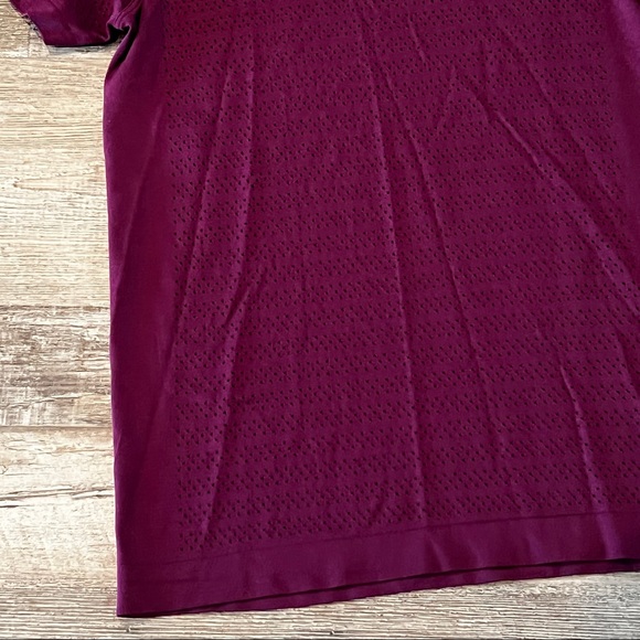 Lululemon Breeze By Short Sleeve *Squad - Picture 4 of 6